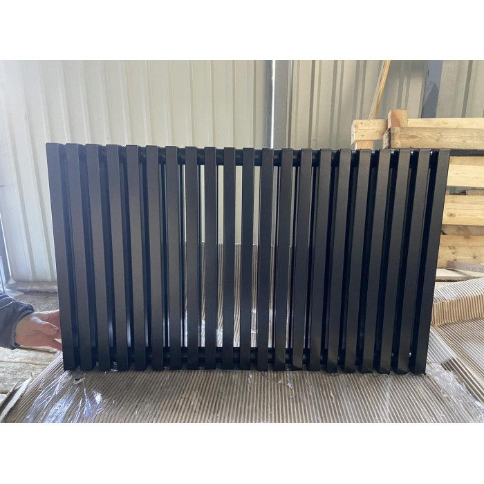 Дизайнерські радіатори Quantum 2 H-500 L-1205 Betatherm з нижнім підключенням