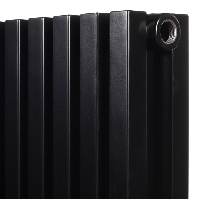 Дизайнерські радіатори Quantum 2 H-500 L-1205 Betatherm з нижнім підключенням