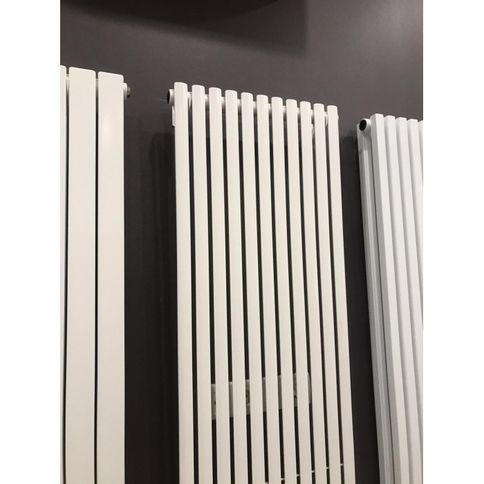 Дизайнерські радіатори Elipse 1 1800/445 Betatherm з нижнім підключенням
